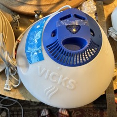 Vicks Warm Steam Vaporizer, 1.5 Gallon Tank White For Parts Only
