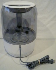 Amazon Basics Ultrasonic Cool Mist Humidifier 4 Liter
